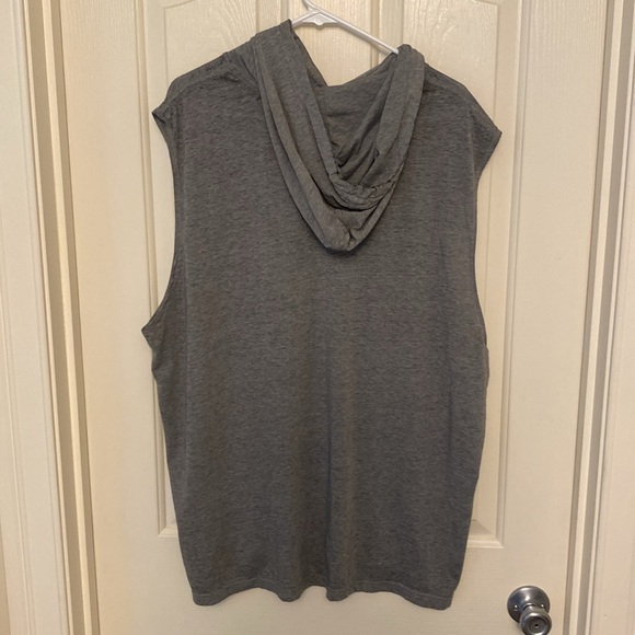 Marvel Avengers tank top hoodie shirt 2XL - Picture 2 of 3